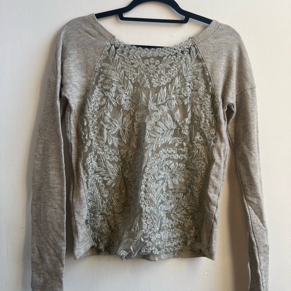 Grey sparkle sweatshirt. - Picture 1 of 4